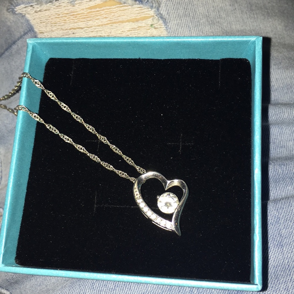14K White Gold Plated Heart Necklace - Picture 2 of 3